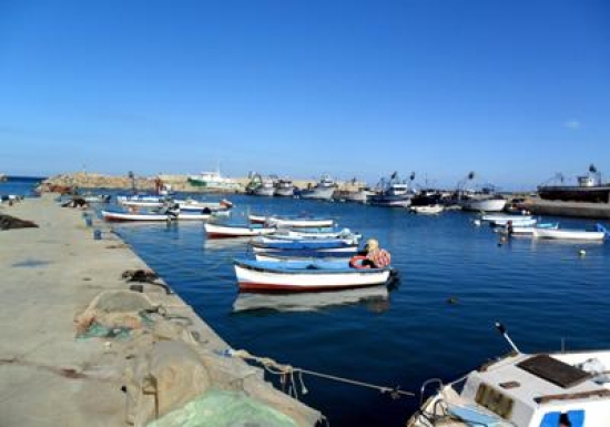 توجيه نحو 150 إعذار لأصحاب السفن القديمة المُهملة بمختلف موانئ العاصمة