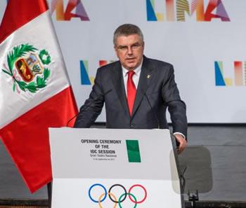 Bach referme une session historique