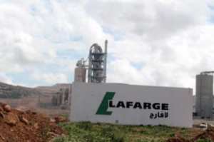 شركة لا فارج المسيرة لمصنع الأسمنت بالمسيلة تسلم 260 عاملا إشعارات بالطرد