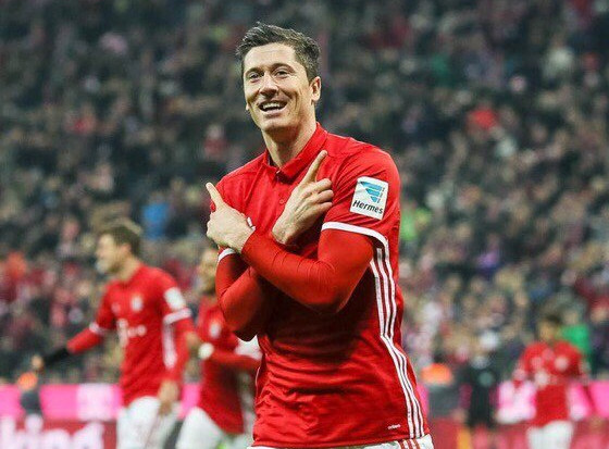 ليفاندوفسكي يتجه نحو الدوري الإنجليزي