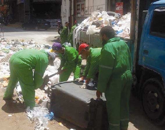 تجميع ورمي أكثر من 1000 طن من القمامة بدائرة المدية