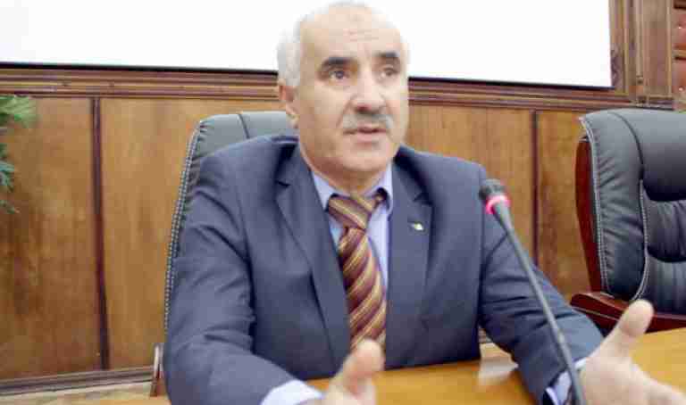 والي سعيدة يحذر ويؤكد على احترام آجال الإنجاز