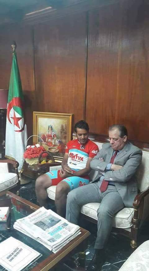 شاب من ولاية بشار الذي قطع 1400 كم على دراجة هوائية