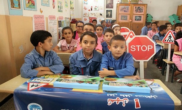 Sécurité routière: une campagne de sensibilisation de la DGSN au profit des élèves à Alger (SWA)