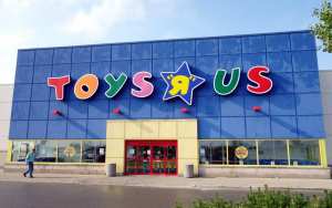 محلات الألعاب Toys R Us على حافة الإفلاس