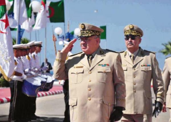 الفريق قايد صالح أشرف على تدمير أخر مخزون للألغام بالجلفة