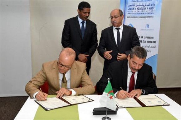 Signature d'une convention de partenariat sur la formation entre les ministères du Tourisme et de la Formation professionnelle