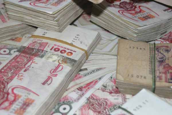 موظف بشركة خاصّة يسرق 70 مليون سنتيم في العاصمة