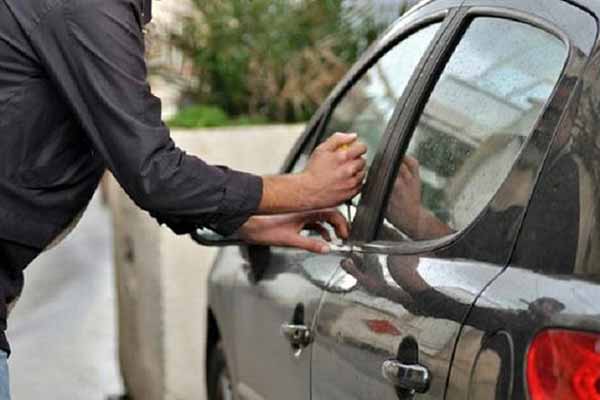 شرطة غرداية تطيح بشبكة جهوية لسرقة السيارات