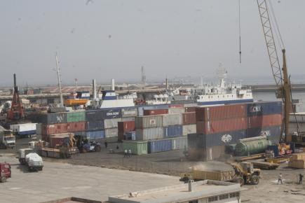 ملف تهريب حاوية من ميناء العاصمة إلى ميناء رويبة الجاف في أكتوبر القادم