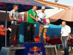 Hamouche conserve son titre