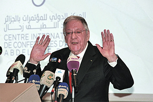 Plusieurs membres soupçonnés de corruption: Ould Abbès écarte le bureau politique