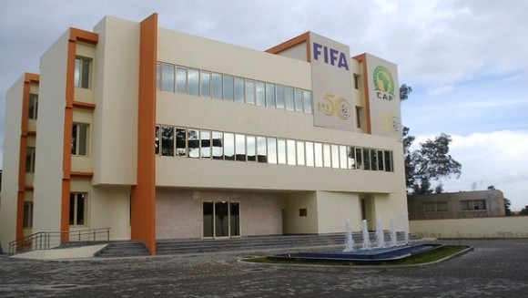 Sélection algérienne de football: confiance renouvelée au sélectionneur Lucas Alcaraz (FAF)