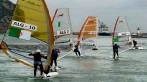 Illustration d'athlètes d'Algérie, d'Angola et d'Egypte au 1er grand prix international de voile  Optimist
