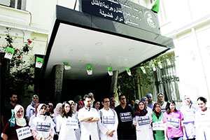 denouement heureux dans l'affaire de la parturiente de djelfa: Dr Ouali sera libérée le 6 Octobre