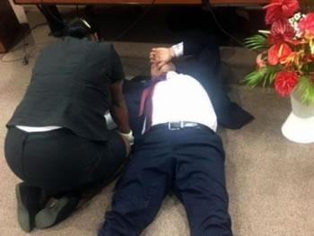 Le maire agressé à l'arme blanche