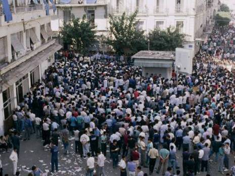 Une décennie de révoltes