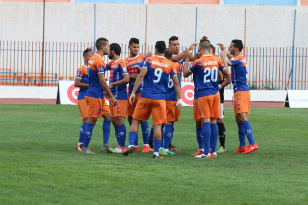 المحترف الأول: أ.المدية 0-0 إ.بسكرة ... (الشوط الأول)