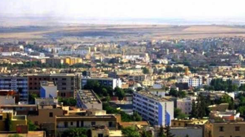 Trois personnes égorgées et deux autres blessées