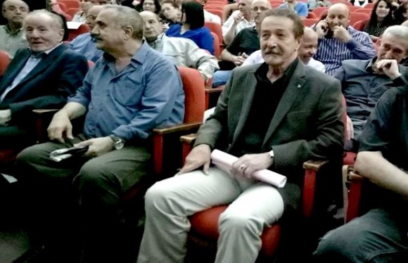 Tizi-Ouzou: un doctorat Honoris Causa décerné au chanteur Lounis Aït Menguellet