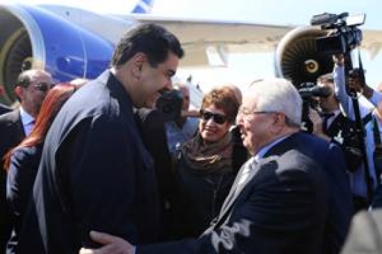 توقف تقني للرئيس الفنزويلي بالجزائر العاصمة