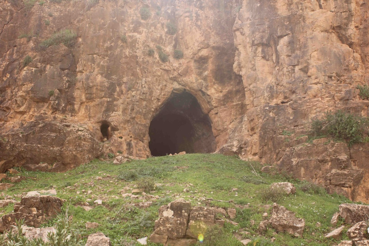 مغارة وادي سعيدة ..كنز أثري عريق