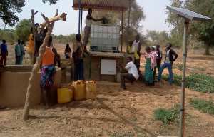 Planète - Une solution autonome et à moindre coût pour rendre l’eau potable en Afrique