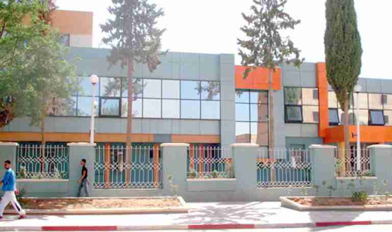 عيوب في التصاميم وغياب التجهيزات يرهن الصحة بتيارت