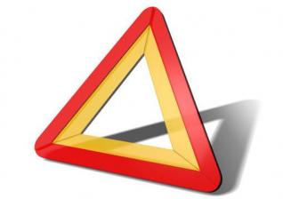 4 جرحى في إصطدام سيارتين سياحيتين على مستوى الطريق بين البليدة و المدية