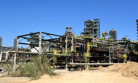 Le P-dg de Sonatrach salue l'avancement des travaux de la raffinerie d'Alger