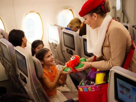 Emirates déroule le tapis rouge aux enfants