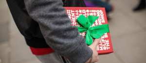 كندا - الحكومة الفدرالية تتكبد 71 مليون دولار لشراء هدايا لموظفي القطاع العام