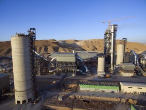 افتتاح مصنع الاسمنت الجديد 