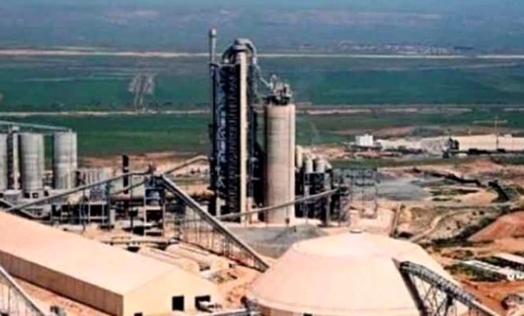 L'industrie a pris un nouveau départ pour satisfaire les besoins du pays préalablement à l'exportation