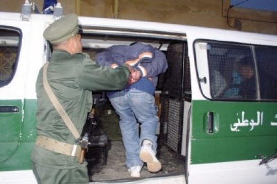 الإطاحة بشبكتين إجراميتين تحترفان الاعتداء على مستعملي الطريق بالعاصمة