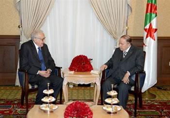 Le président Bouteflika reçoit Lakhdar Brahimi