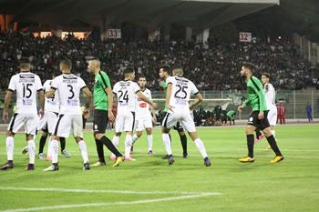 Le CS Constantine solide leader