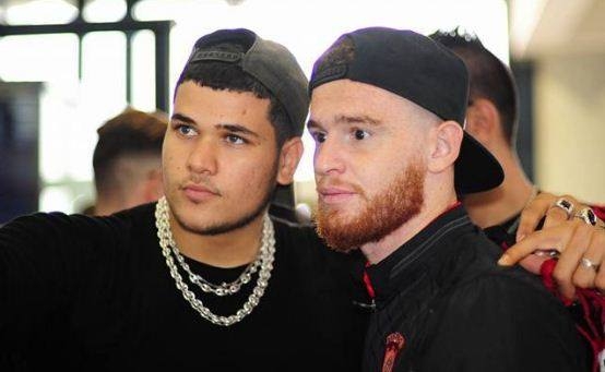 بالصور: إتحاد العاصمة يطير صوب المغرب والأنصار يلهبون المطار