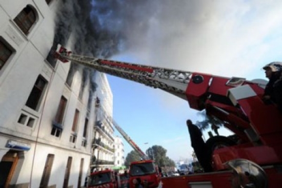 اندلاع حريق يتسبب في عزل أكثر من 70 تجهيزا خاصا بتقنية شبكة النفاذ أمسان و مكاتب البريد شرق العاصمة