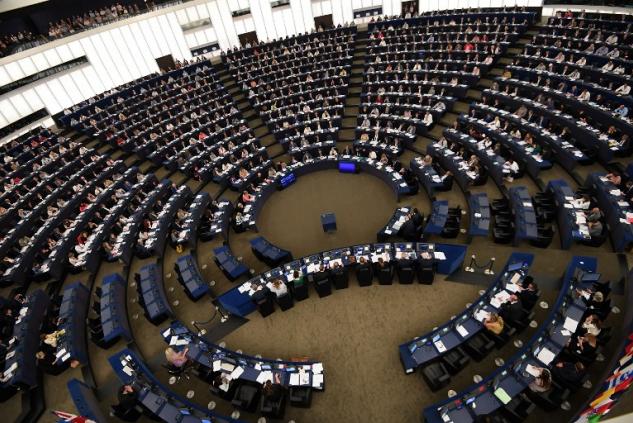 Planète - Les lobbyistes de Monsanto virés du Parlement européen: enfin l’UE se réveille !