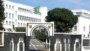 Un dangereux terroriste abattu et deux enfants pris en otage libérés à Jijel (MDN)