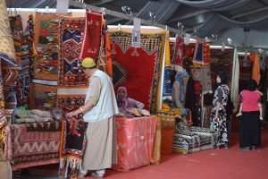 تيزي وزو تحتضن فعاليات المهرجان المحلي ل زربية ايت هيشام  في طبعته الثامنة