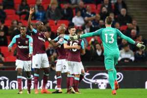 ويست هام يقلب الطاولة على توتنهام ويبلغ ربع نهائي كأس الرابطة الإنجليزية