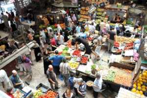 تجار السوق المغطاة بخنشلة يطالبون بالتهيئة الخارجية