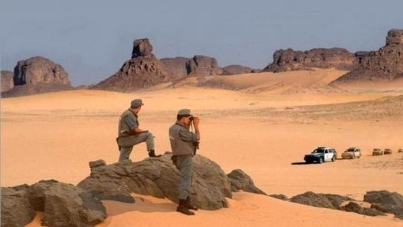 إرهابي يسلم نفسه للسلطات العسكرية بولاية أدرار