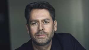 مليارا إنسان بجمهورية فيسبوك.. والدانمارك تعين أول سفير