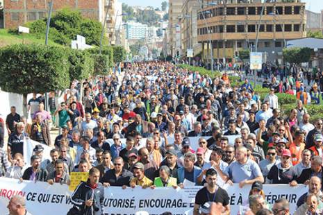 Marche imposante à Béjaïa : «Cessez de bloquer Cevital !»