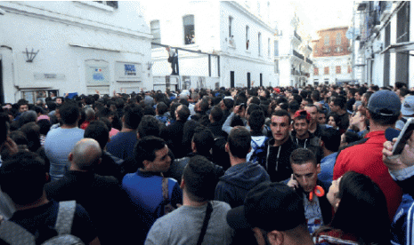 «Je préfère faire des sacrifices là-bas qu'ici»