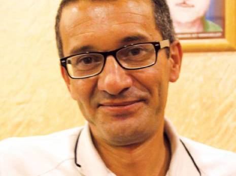 Hamid Moualhi : Le forgeur des mots à succès