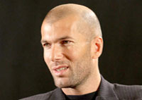 A l'étranger                                    France / Zidane : «Un jour, j'entraînerai les Bleus»